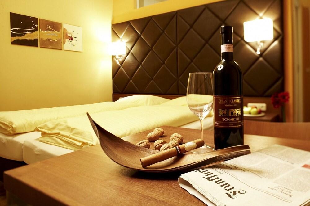 Villa Ceconi By Das Gruene Hotel Zur Post - 100% Bio Salzburg Kültér fotó