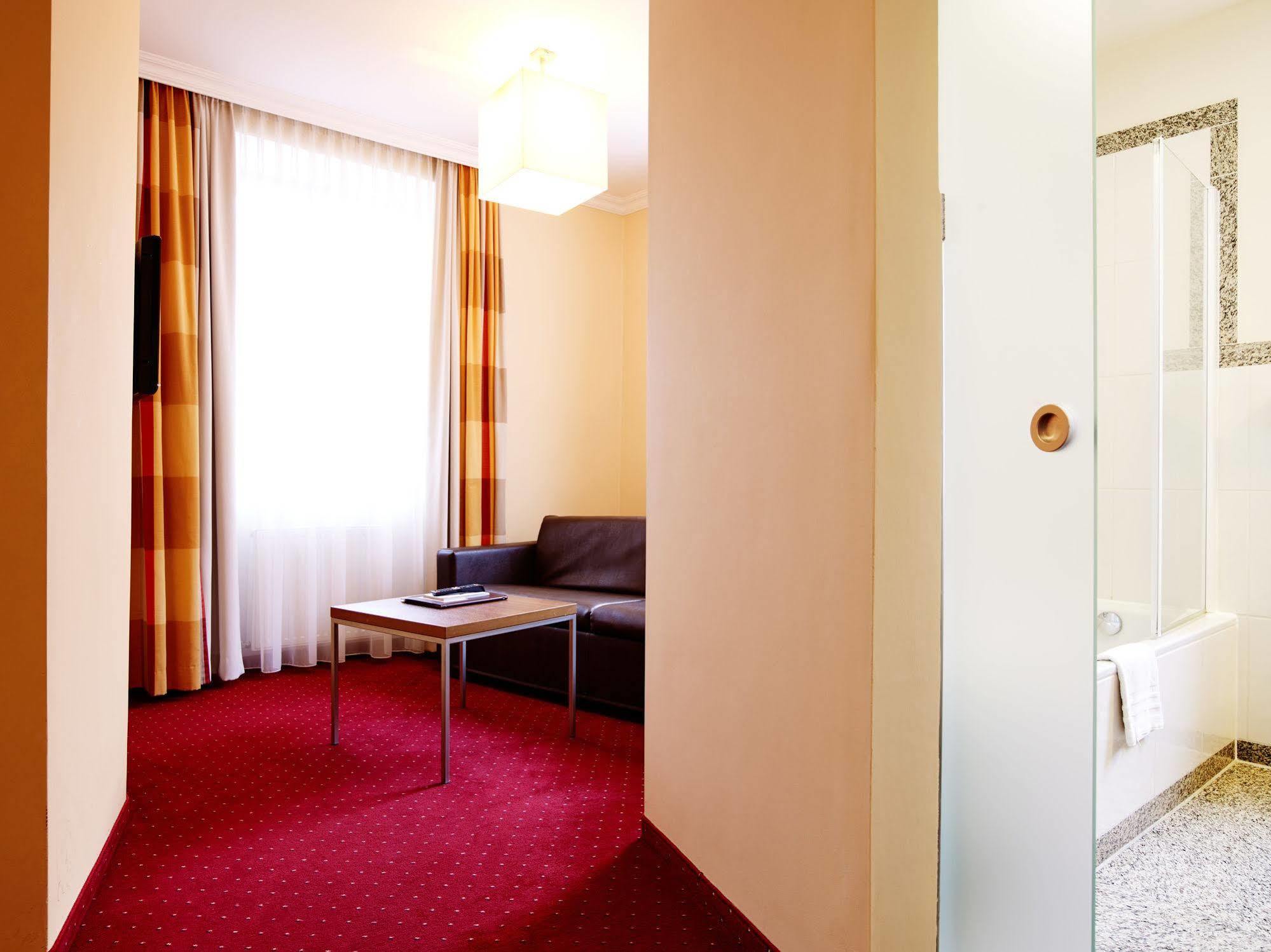 Villa Ceconi By Das Gruene Hotel Zur Post - 100% Bio Salzburg Kültér fotó